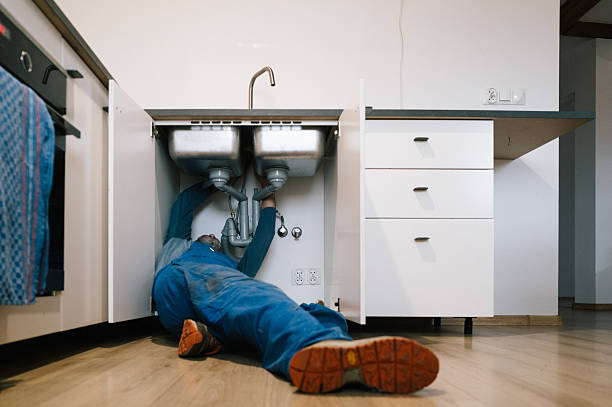 Professional Drain Cleaning technician working in Edgewood, TX